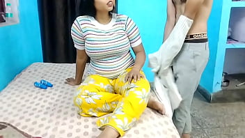 Preview 2 of Calsetas Blancas - Cute girl sexy boobs इतनी सुंदर लड़की को देख के मुझ से रहा नहीं गया xxxsoniya
