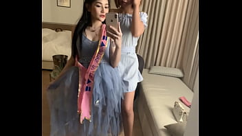 Preview 4 of Toilet Zoom - Thai beautiful girl