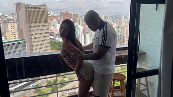 Preview 2 of Porn Videos Fuck Com - Foda deliciosa na sacada com a morena de SP (completo no sheer)