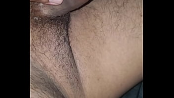 Preview 1 of Big Ass Videis - Encuentro a mi hijastra con un plug anal me masturbo y la grabo y no se despierta.