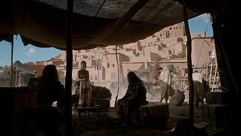 Preview 3 of Jagingu Sex - Emilia Clarke Game of Thrones S01E01