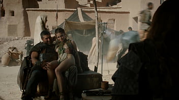 Preview 1 of Jagingu Sex - Emilia Clarke Game of Thrones S01E01