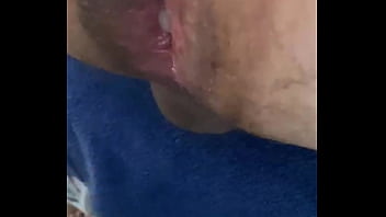 Preview 1 of Shemale Trina Milf - Sendo fodido e leitado pelo urs&atilde_o