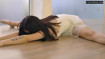 Preview 3 of Step Mom Sleeping Her Son Room - Saule Elastiga super hot flexible babe