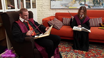 Preview 1 of Very Hard Facking - Hermione gave Harry Potter a blowjob between couples. Nicole Murkovski