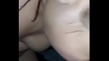Preview 4 of Accidental Pee In Car - Me hace rico sexo oral mientras la, dedeo