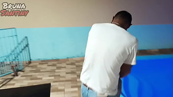 Preview 3 of Mom Sucks Sons Dick By Mistake - Sa&iacute_ pra gravar com um cara que conheci em site de swing,  ele broxou e ao inv&eacute_s de me comer teve que filmar o c&acirc_mera me fodendo