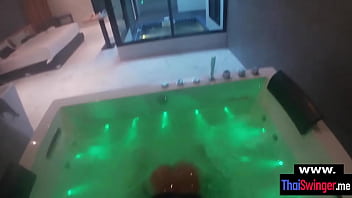 Preview 3 of Girlfriend India Henti - Amataur Thai couple fucing in a luxury jacuzzi bathtub