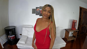 Preview 1 of Aisha 69 - Novata entra na casa e leva no rabo - Renata Carvalho