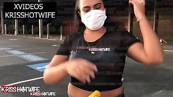 Preview 2 of Haryanvi Xxxxcomvij - Kriss Hotwife Gostosa Se Exibindo Em Supermercado De Sainha Com Calcinha Socada (Upskirt)