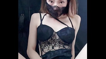 Preview 3 of Sunny Lione His Husband - 网红主播第一视角自慰 黑色制服 苗条 模特