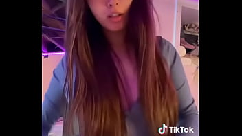 Preview 4 of Artista Boso - Tik Tok pagando peitinho