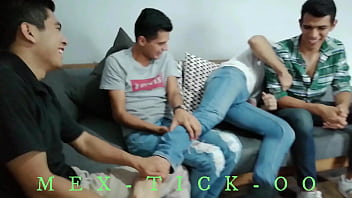 Preview 2 of Dog Andgirl Porn - &quot_CSOQUILLAS ENTRE AMIGOS&quot_