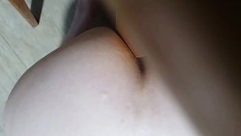 Preview 3 of Tube Porn Only 1 - UM CHEIRO DE BUCETA COM PORRA QUE ESCORE PELA PERNA !!! SAFADA MASTURBANDO NO SOF&Aacute_... MOLHADINHA