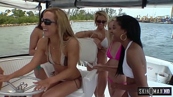 Preview 1 of Katrina Ke Bur - A Group of Horny Lesbians.