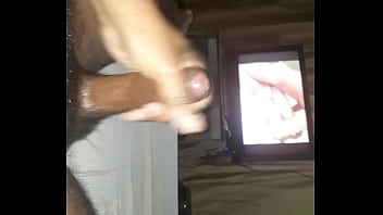 Preview 3 of Rashda Xxx - Batendo uma bronha vendo v&iacute_deo