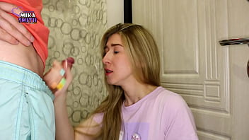 Preview 2 of Share Spears - She took my lollipop