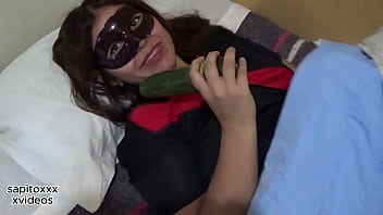 Preview 1 of Indian Gay Bisexual 3gp Vide - masturbando con un pepino a la traviesa de mi sobrina,  mas videos en mi red o sheer