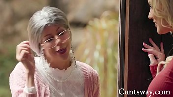 Preview 1 of Richa Gnana - Mrs Doubtfucker A Mrs Doubtfire Parody Alexis Fawx,  Mackenzie Moss
