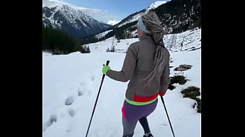 Preview 1 of Natural Boond - My first run in the snow! ️?️What&#039_s your favorite winter activity?#FirstSnow #Run #WinterVibes #ChillyAd...