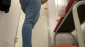 Preview 4 of Suly Lone Hot Video - CAMARA OCULTA EN VESTIDOR DEL CENTRO COMERCIAL EN GUCCI