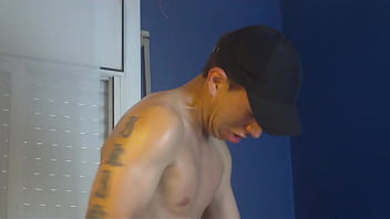 Preview 2 of Smlggig Sex - Warm milk cumshot on the face and in the mouth !!