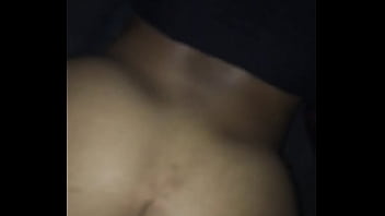 Preview 3 of Nias Smally - Yellow throwing it back on Jiggy