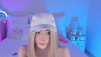 Preview 4 of Pornpornstars - Be gentle and soft to others because your hard side belongs to only me. ️