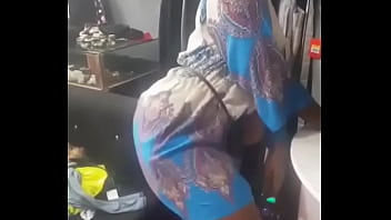 Preview 2 of Tube Porn Black Maid Fuck Wife - Kenyan girl shaking massive ass