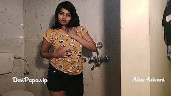 Preview 1 of Lebiaxxx - desi indian top model Alia Advani from punjab taking shower