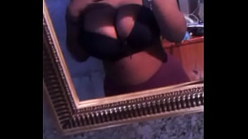 Preview 3 of Japan Mon Roon - Africana tetona me manda video a cambio de agua XD