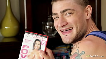 Preview 1 of Girls Big Cumshot - Best buds and their threesome - Gabriel Cross,  Tom Faulk,  River Elliott