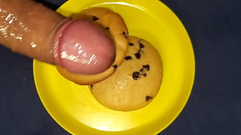 Preview 2 of Intip Melayu Mandi Seks - Creamy Cummy muffin tops are delicious covered in cum.