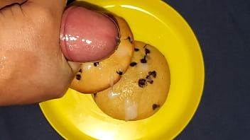 Preview 3 of Intip Melayu Mandi Seks - Creamy Cummy muffin tops are delicious covered in cum.