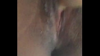 Preview 1 of Hiden Amateur Cam - La zanahoria no quer&iacute_a entrar