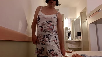 Preview 2 of Surthi Hasan Actor Bollywood M - Yequis se compra ropa nueva cuando se va de viaje sola y se muestra para ponerte cachondo