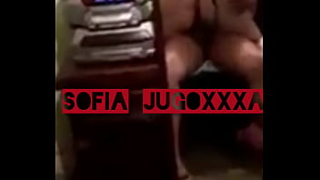 Preview 4 of Ffm Bigcock - A mi t&iacute_a le fascina la verga