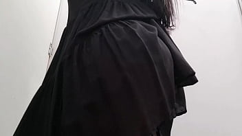 Preview 2 of Download Secfilm - Se mide la ropa sin saber que hay una camara escondida grabandola