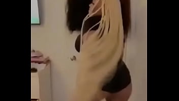 Preview 2 of Vk Young Cigarette - Puta Angolana Neth cavalona rabuda peituda