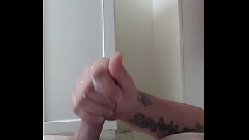 Preview 3 of Nikki Tiler - Cant get up
