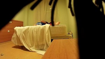 Preview 1 of Salman Khan Is Back - Voyeur en un hotel,  pillada a la gorda y el gay comiéndose el culo,  la polla y el co&ntilde_o...
