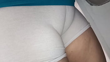 Preview 1 of Nurch And Pshnet - El Jefe De Mi Marido Me Paga Por Mirarme Cocinar En Shorts Sin Ropa Interior Mi Esposo Esta En Un Viaje De Negocios Y Su Patron Aprovecha Para Darme Sin Forro Por La Concha Y El Culo En Nueva York Usa 1 XXX XNXX FULLONXRED