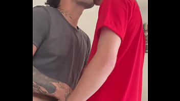 Preview 2 of Desi Millf Aunty Chubby - MEU VIZINHO NOVO ME VIU PELA JANELA E PERGUNTOU SE PODIA VIR METER @01foguinho pt01