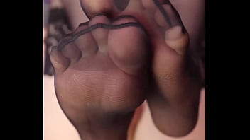 Preview 3 of Ryan Madison And Olivia Blu - Do you want to touch my perfect toes??