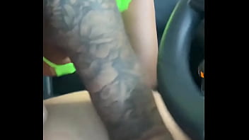 Preview 1 of Pashto Xvedios - &bull_ Cheia de tes&atilde_o dando aquela mamada no carro