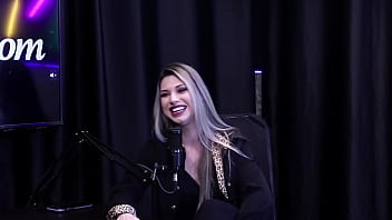 Preview 3 of La Sirena69 - Ela come&ccedil_ou no porn&ocirc_ quando teve a pandemia e competiu na miss brasileirinha - Melody Antunes
