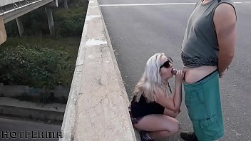 Preview 4 of At Siken - Loira casada chupando  amigo na ponte da rodovia