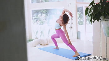 Preview 1 of My Father Sister Porn Me - Yoga enthusiast babe anally stretched