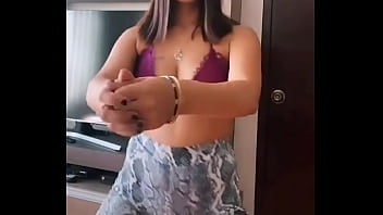 Preview 3 of Milo Jo Tum Ham Sy - Cameltoe big sexy teen