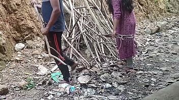 Preview 1 of Bbw And Sun - थोड़ी हेल्प के बदले पड़ोसी आंटी ने चुदाई करवाई